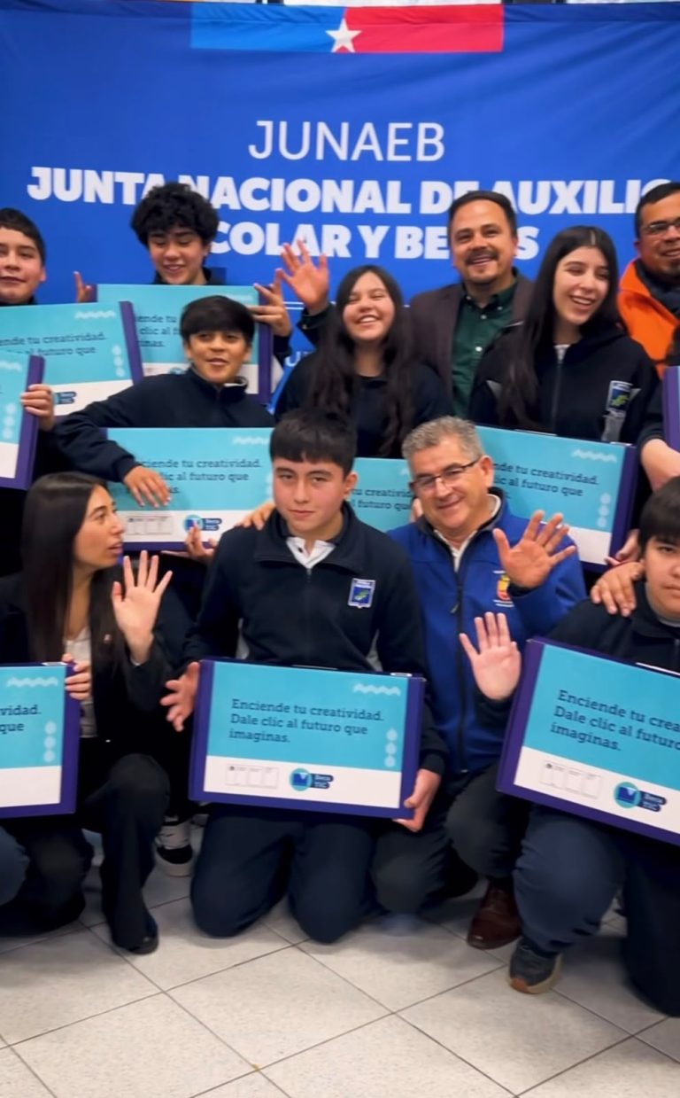 ¡Una gran noticia para la educación de nuestra comuna! 💻✨