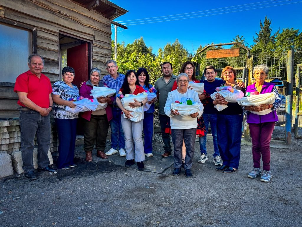  ✂️ Integrantes del Taller Laboral Los Boldos realizaron el cierre de su proyecto, iniciativa que les permitió adquirir diversos materiales para continuar desarrollando sus trabajos manuales y potenciar sus habilidades artesanales.